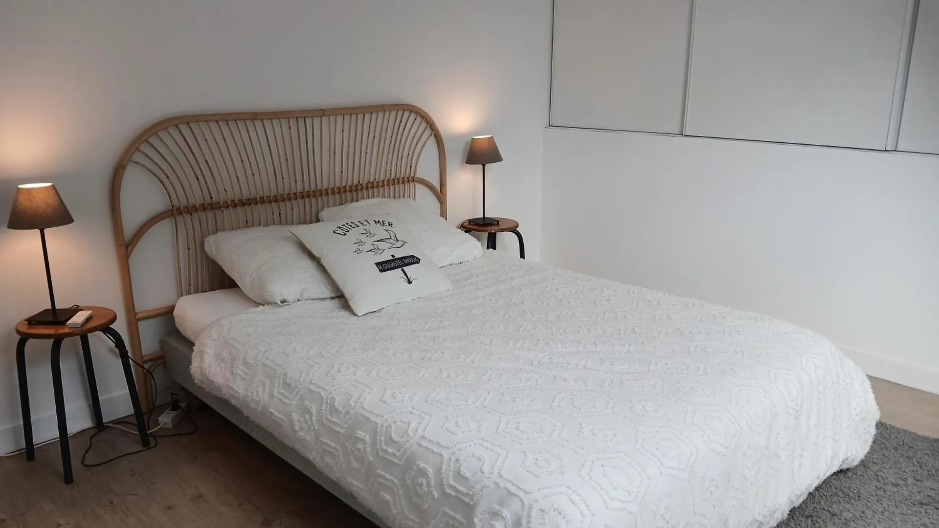 Appartement Loft Avec Jardin Au Bord De L'Eau Au Rdc D'Une Ancienne Ecole Plougastel-Daoulas